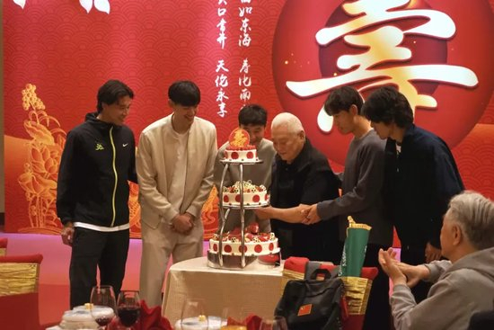 HJC黄金城·集团拥有一个好平台案例展示