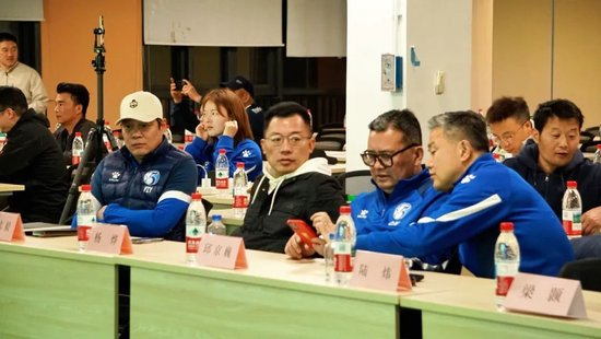 HJC黄金城·集团拥有一个好平台介绍图片