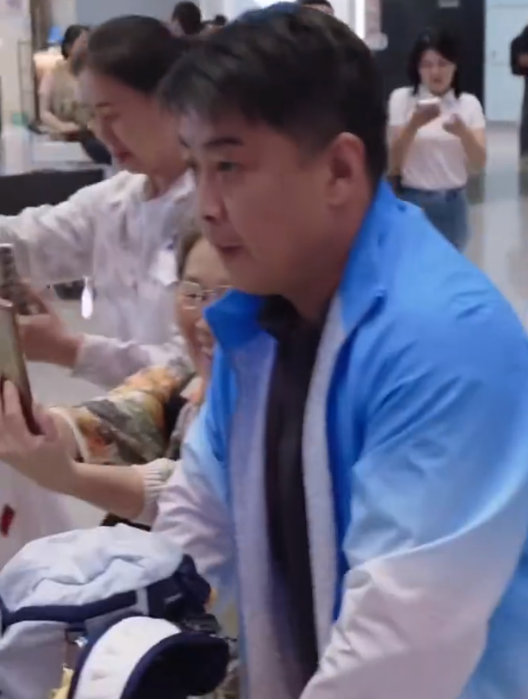 HJC黄金城·集团拥有一个好平台展示图片