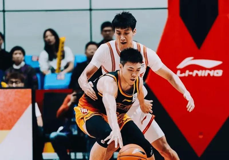 庞峥麟新赛季把身价打没了！霸占球权却乱打，失误超多成毒瘤打法